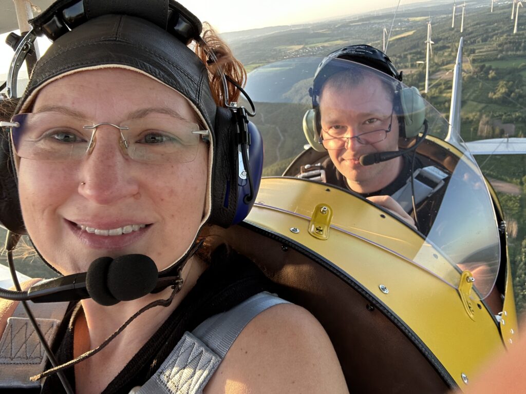 Sascha-und-Nicola-fliegen-im-Kiebitz